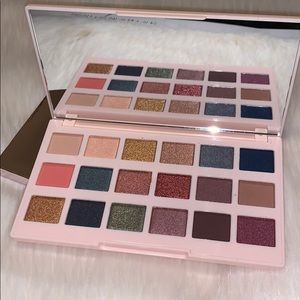 BNIB Ciate The Editor Palette New England